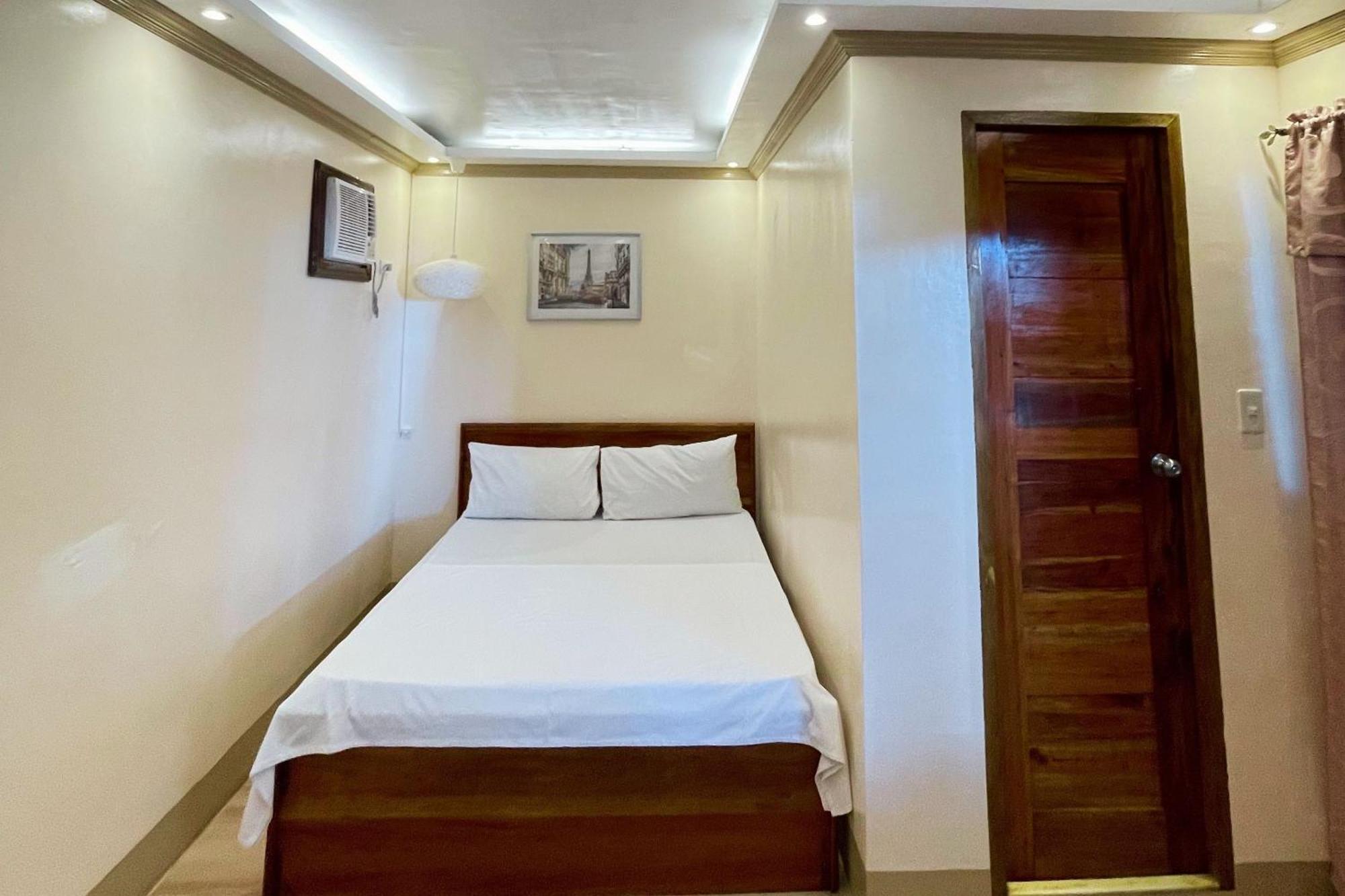 Durhan White Beach Resort Powered By Cocotel Tabuelan Экстерьер фото